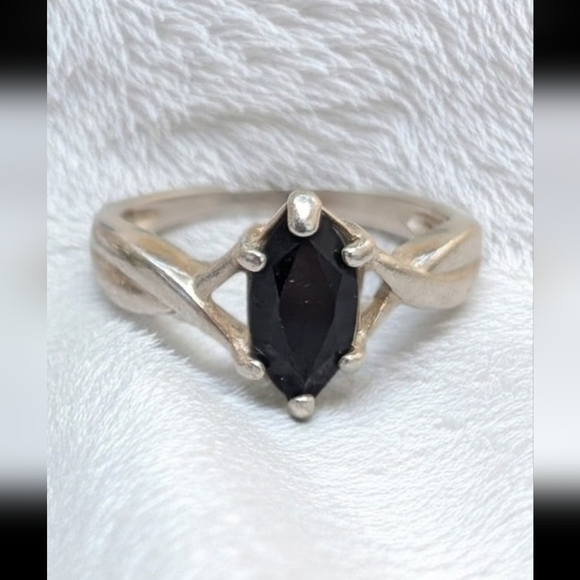 ✨ Vintage Signed Sterling Silver Black Onyx Marquise Ring - Size 7 ✨
